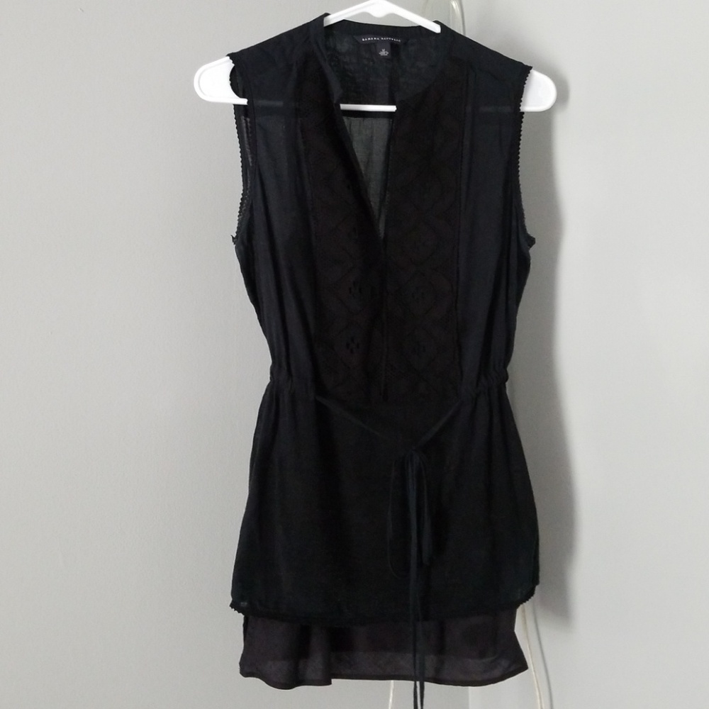 Banana Republic women's sleeveless top